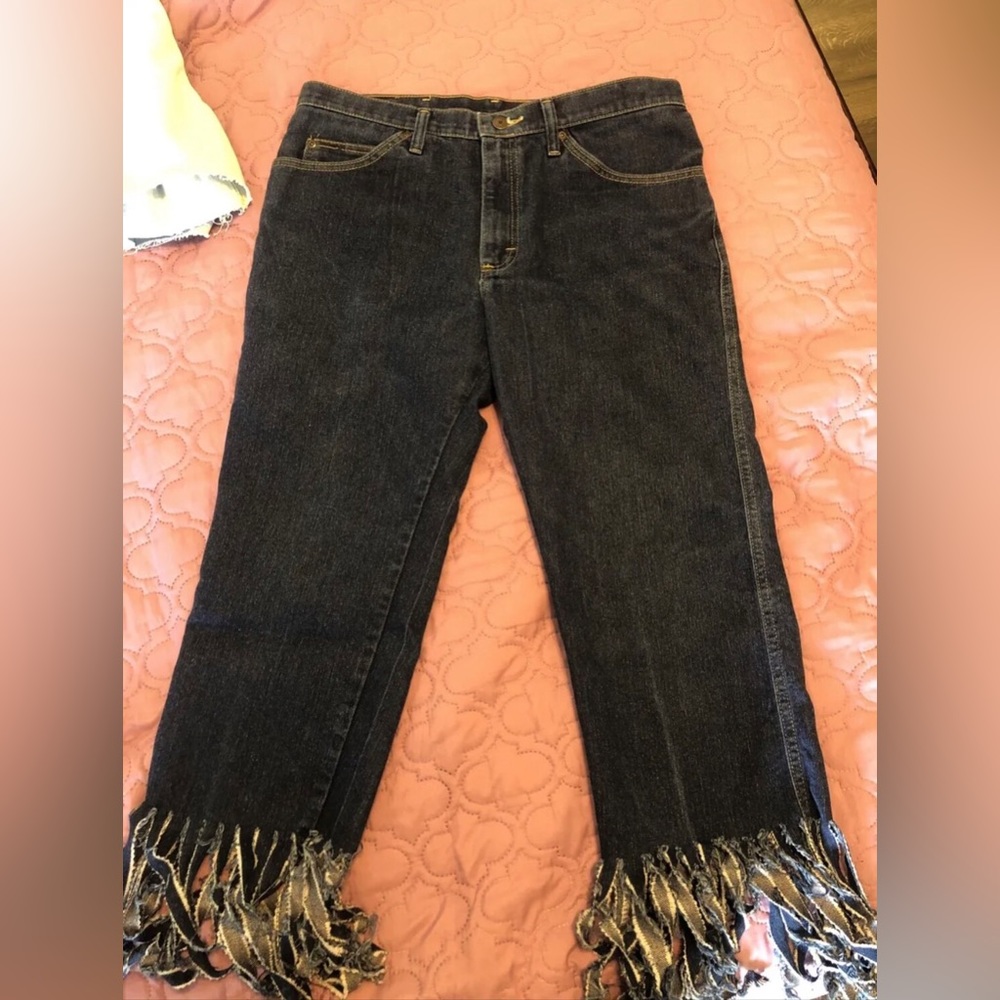 Women’s Frayed Jeans 34X29